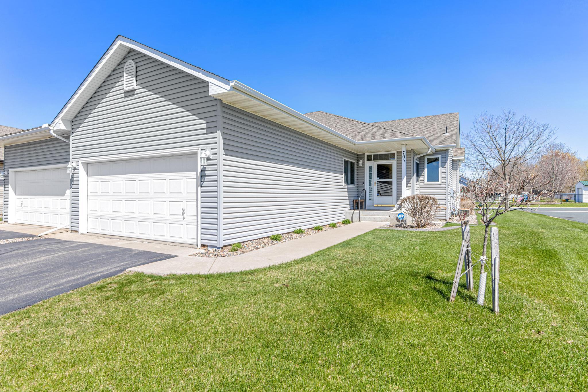 705 Regent Dr, Shakopee, MN 55379 MLS 6362137 Coldwell Banker