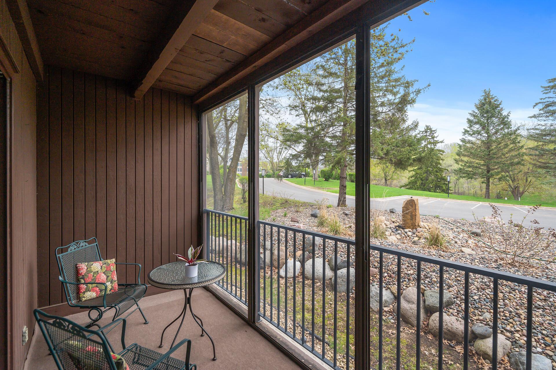 9550 Collegeview Rd 126, Bloomington, MN 55437 MLS 6350483