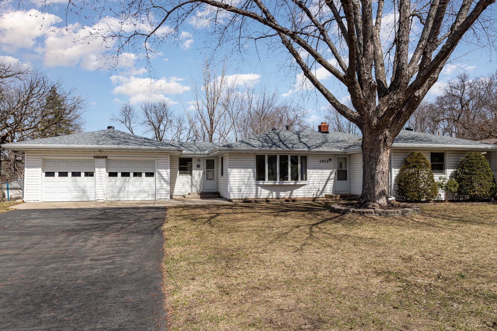 1912 W 140th St, Burnsville, MN 55337 MLS 6353226 Coldwell Banker