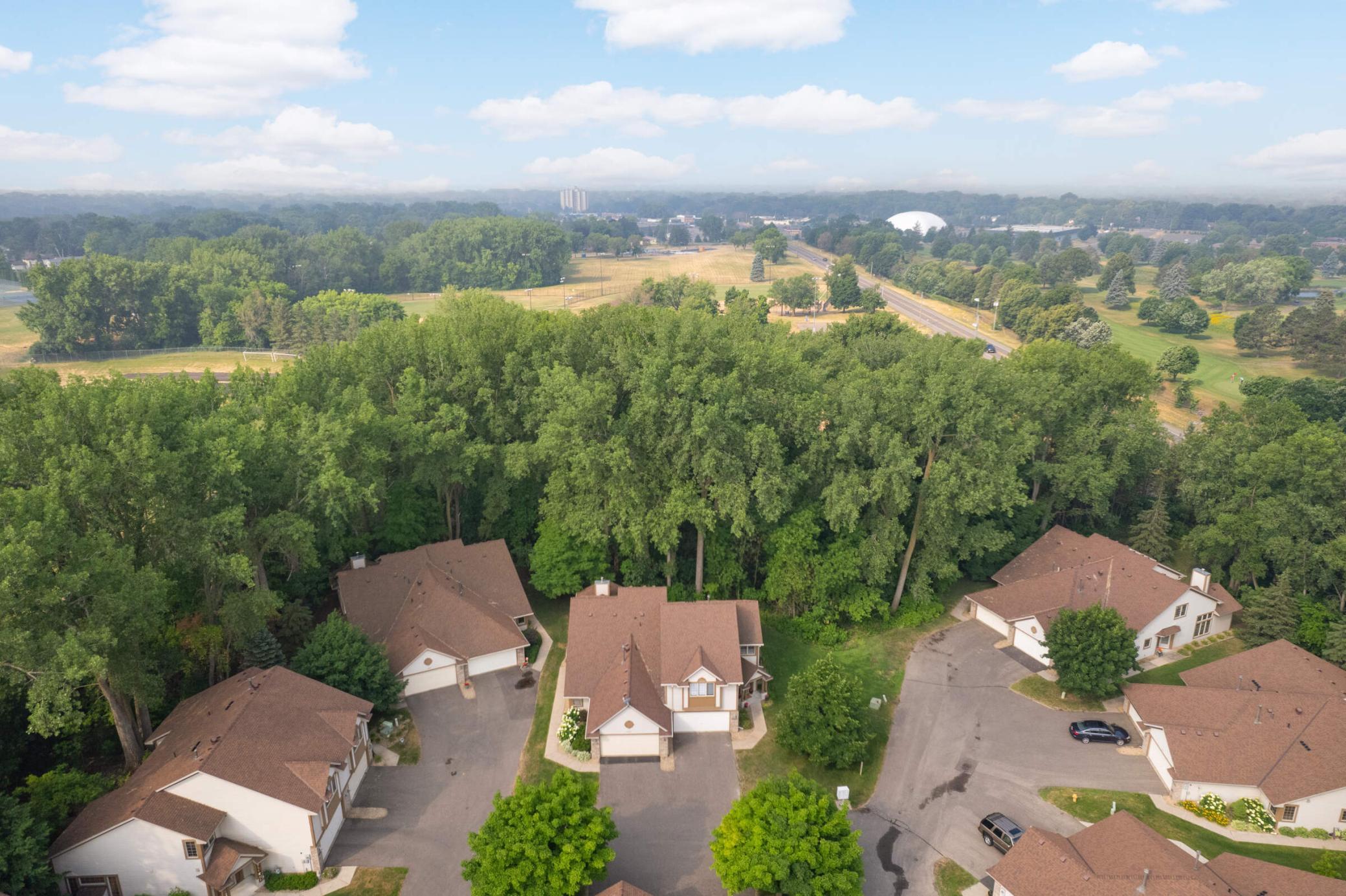 2046 Holloway Ave E, Maplewood, MN 55109 MLS 6384039 Coldwell Banker