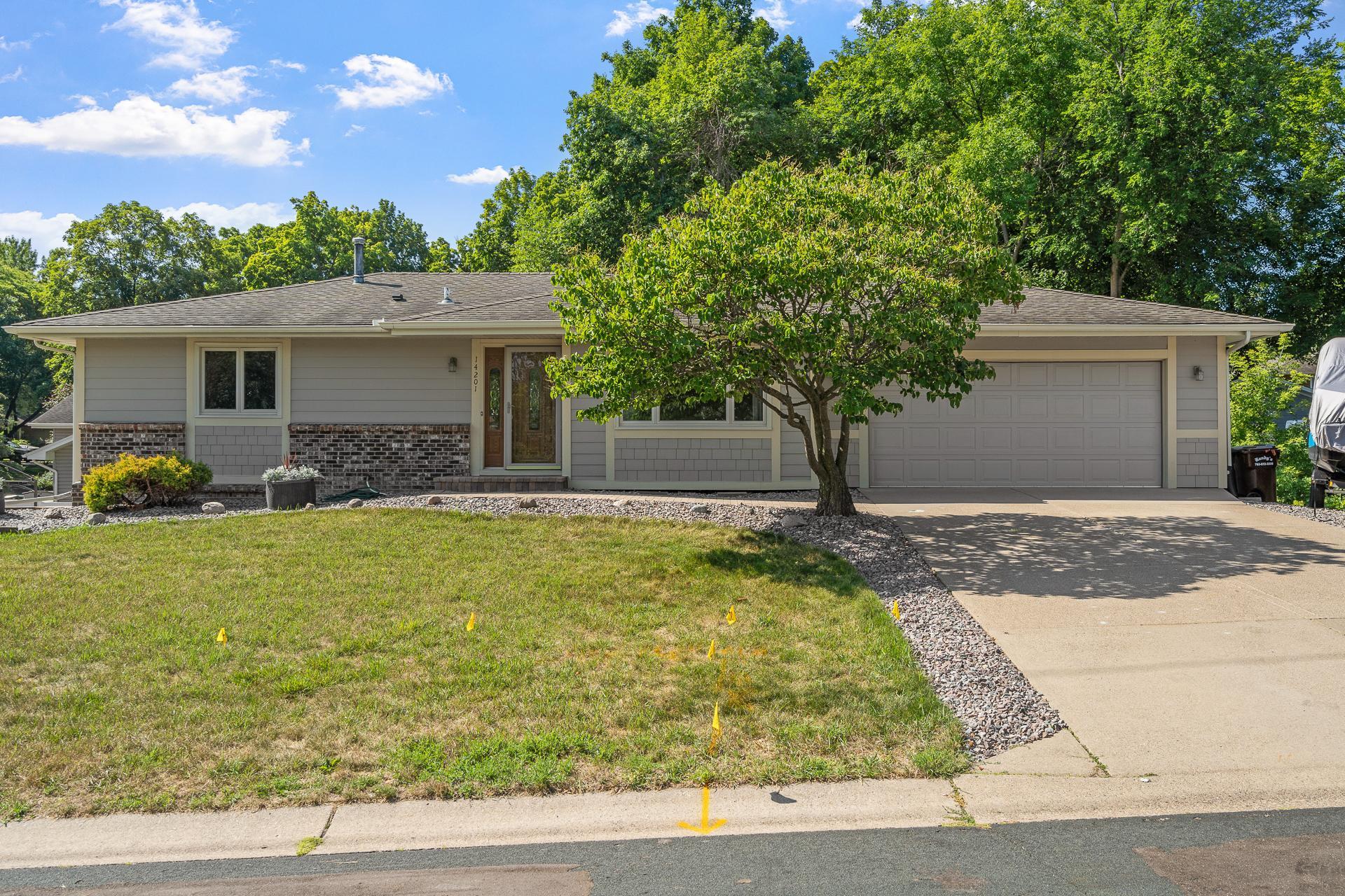 14201 Sunnyslope Dr, Maple Grove, MN 55311 MLS 6410784 Coldwell Banker