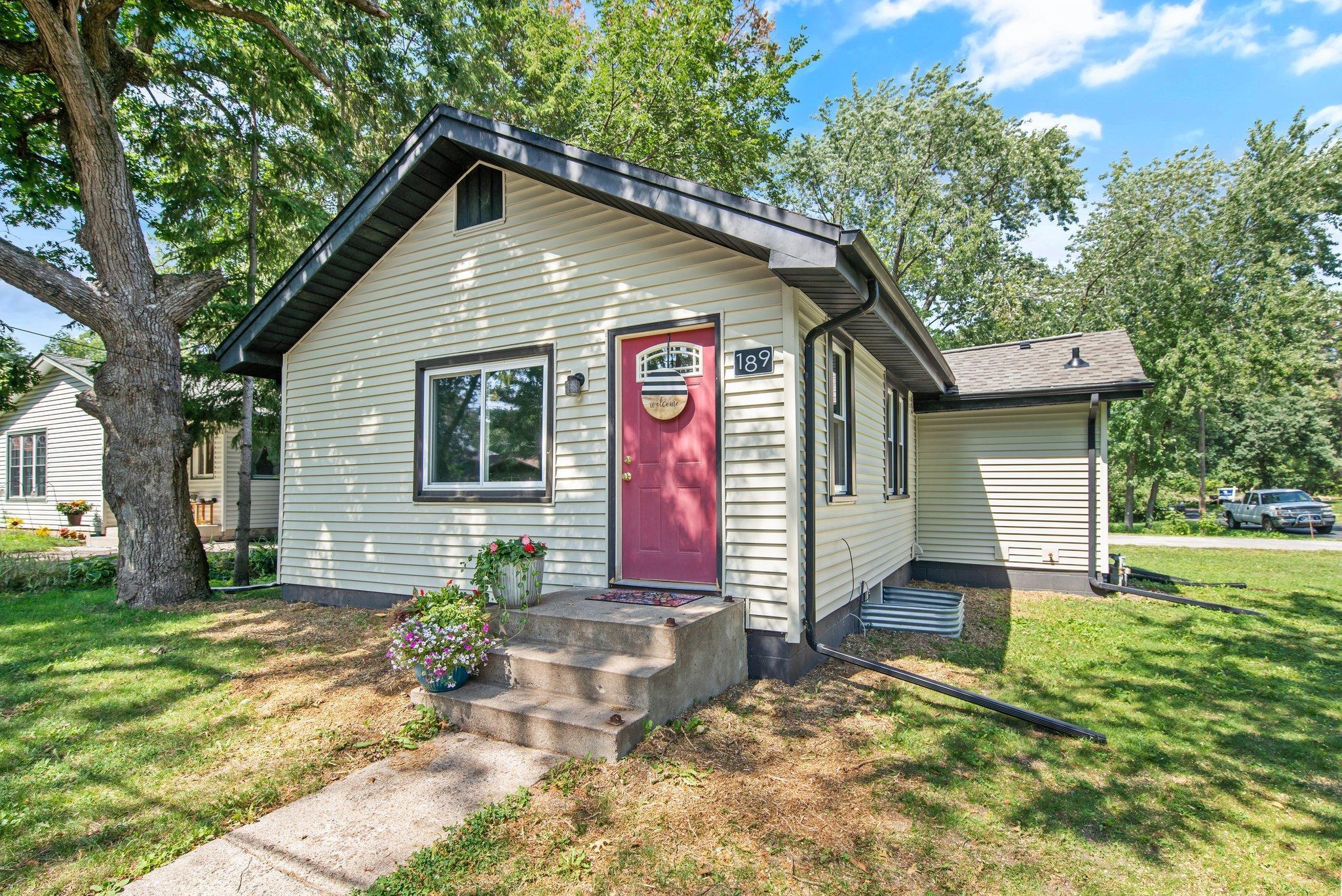 189 Hanson Rd, Mahtomedi, MN 55115 MLS 6419296 Coldwell Banker