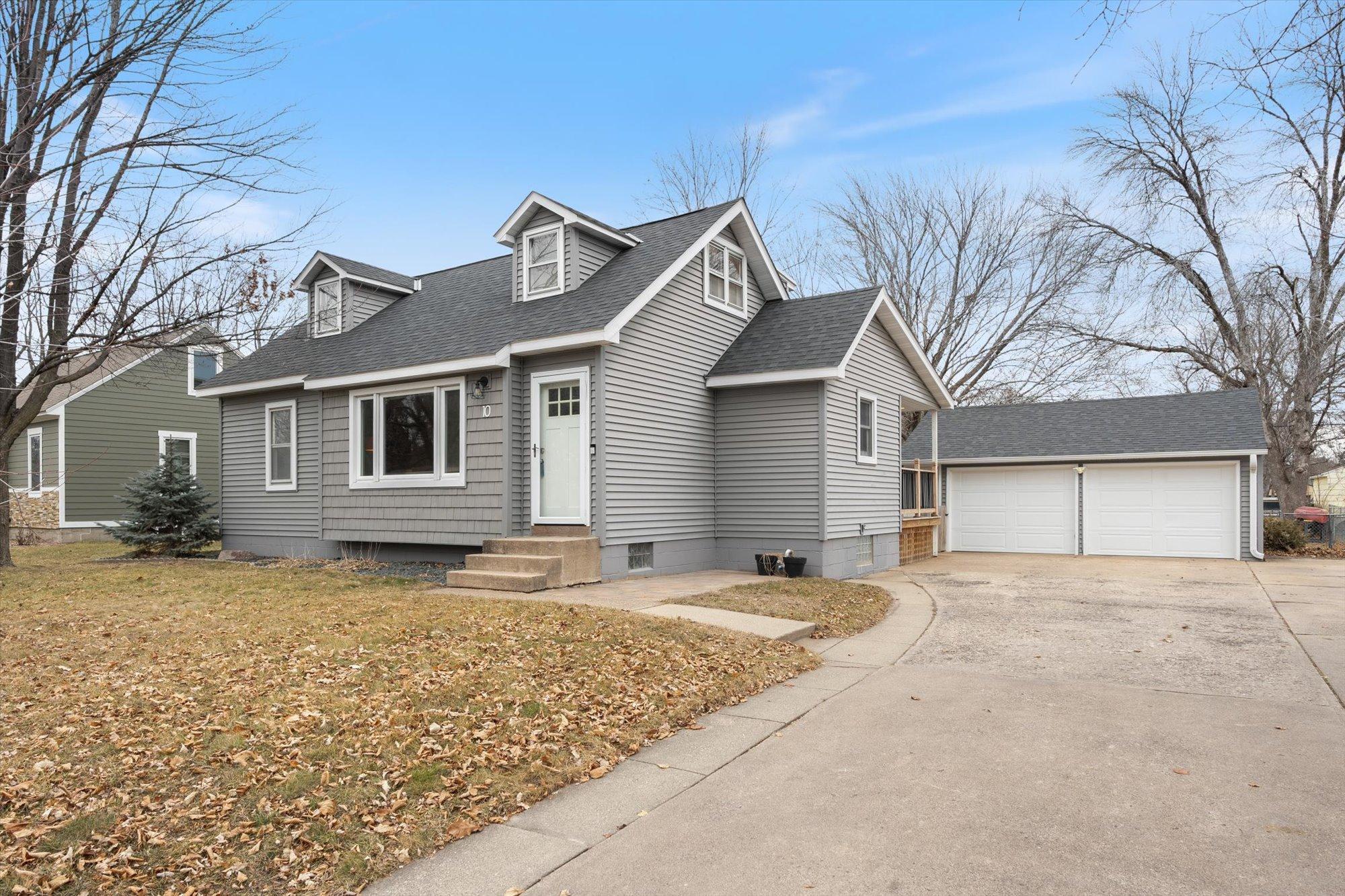 10 Pine Dr, Circle Pines, MN 55014 MLS 6431883 Coldwell Banker