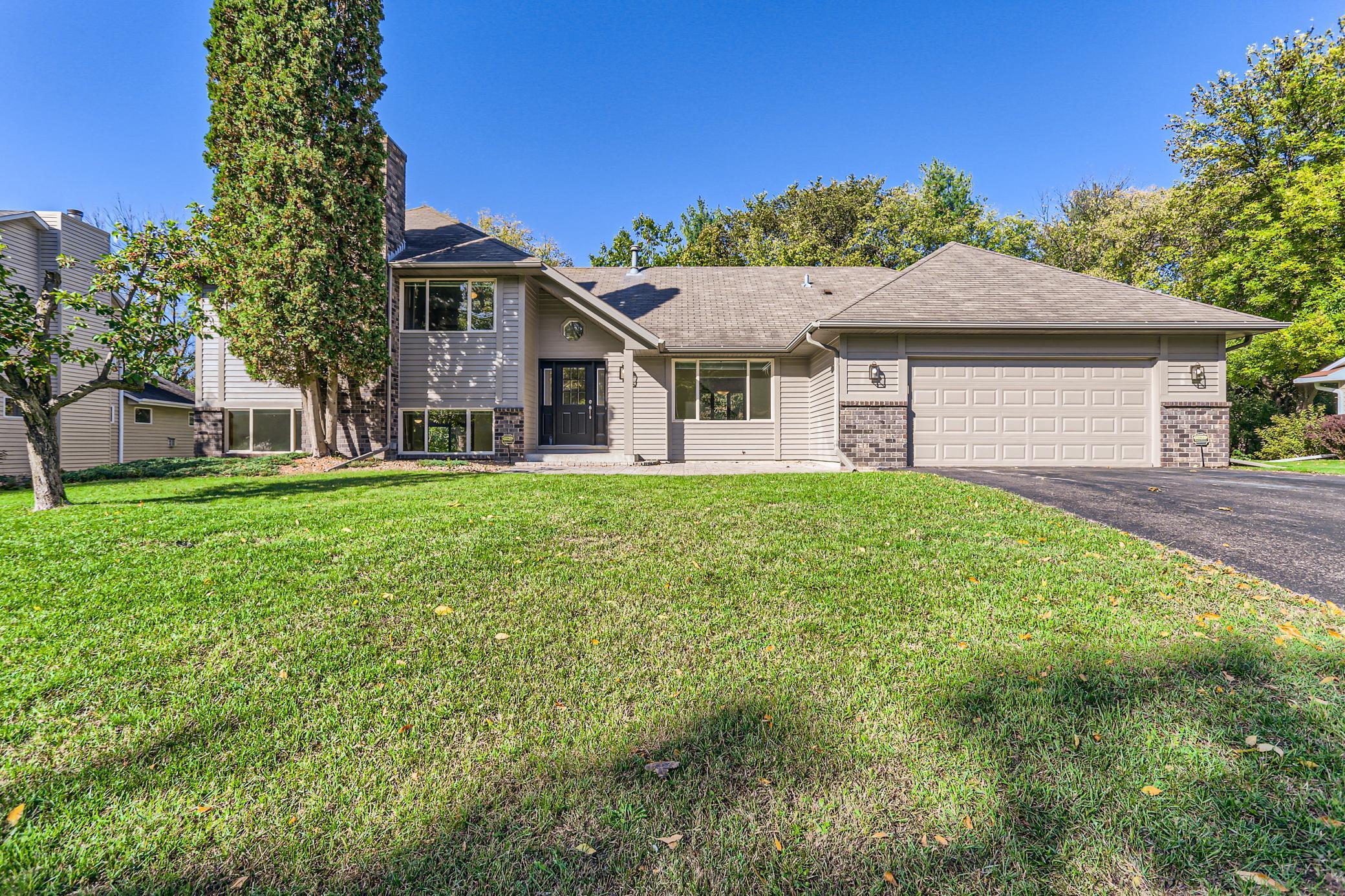 3683 Pineview Dr, Vadnais Heights, MN 55127 MLS 6446421 Coldwell Banker