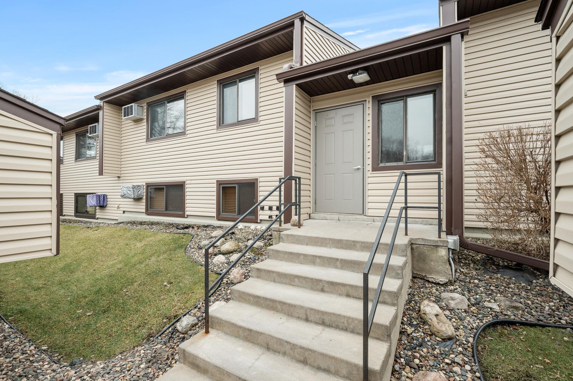 7284 Vista Ct, Eden Prairie, MN 55346 MLS 6465127 Coldwell Banker