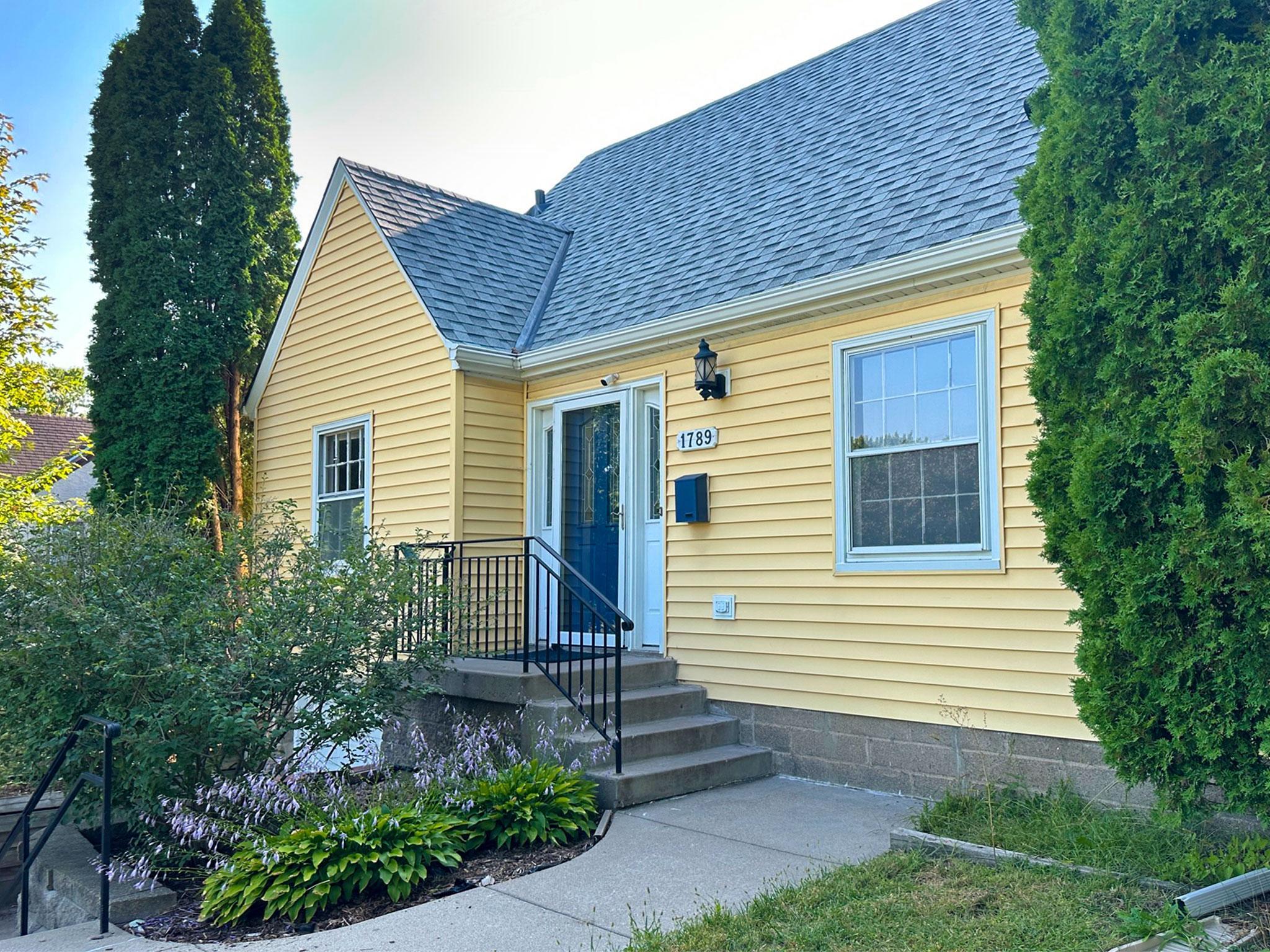 1789 Hamline Ave N, Falcon Heights, MN 55113 MLS 6493166 Coldwell