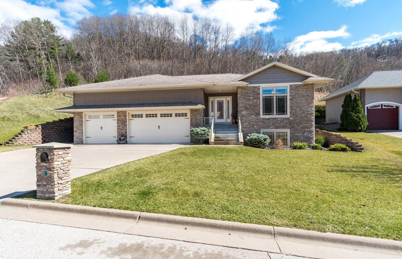 418 Red Apple Dr, La Crescent, MN 55947 MLS 6518719 Coldwell Banker