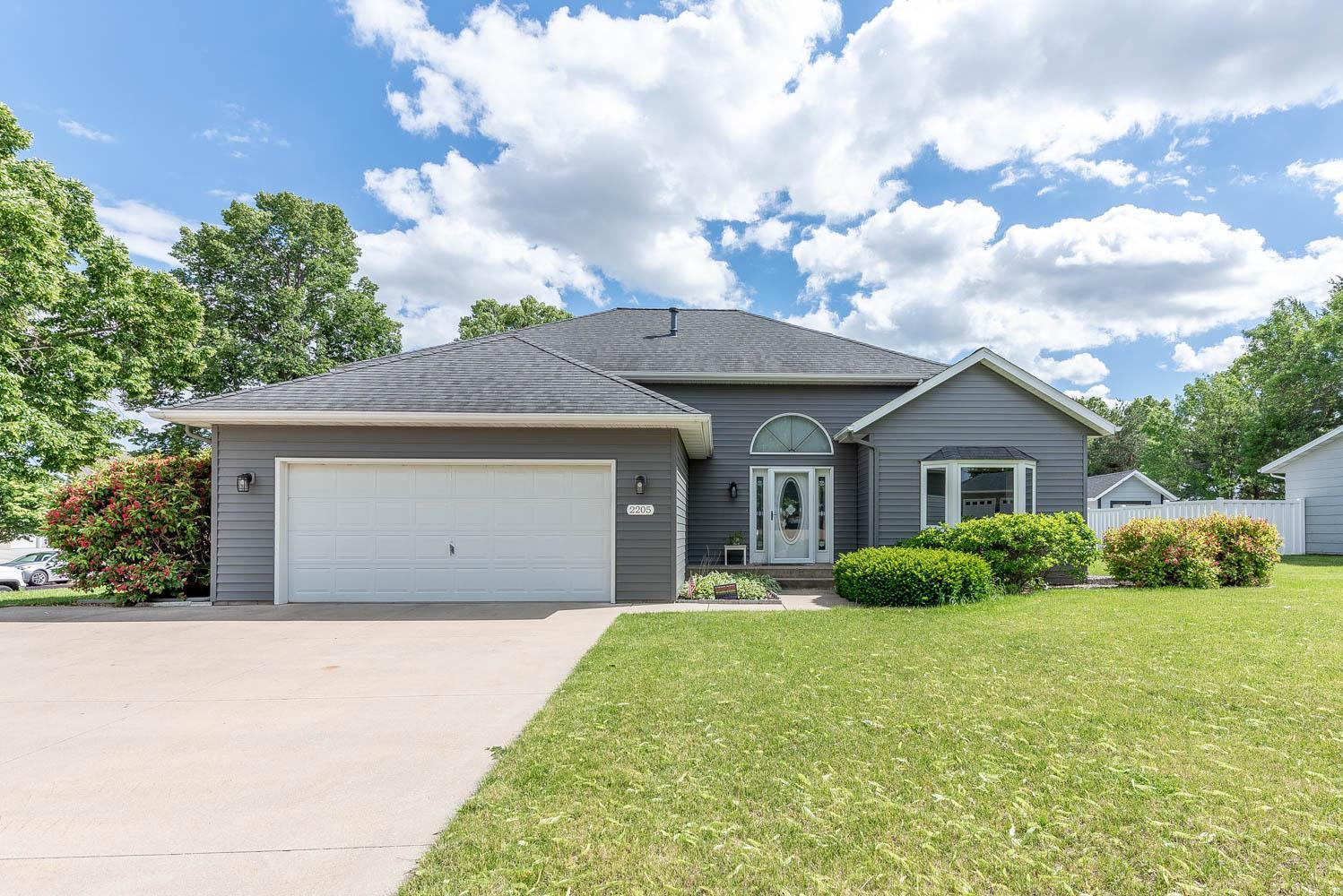 2205 Fair St, Mankato, MN 56001 MLS 6553819 Coldwell Banker