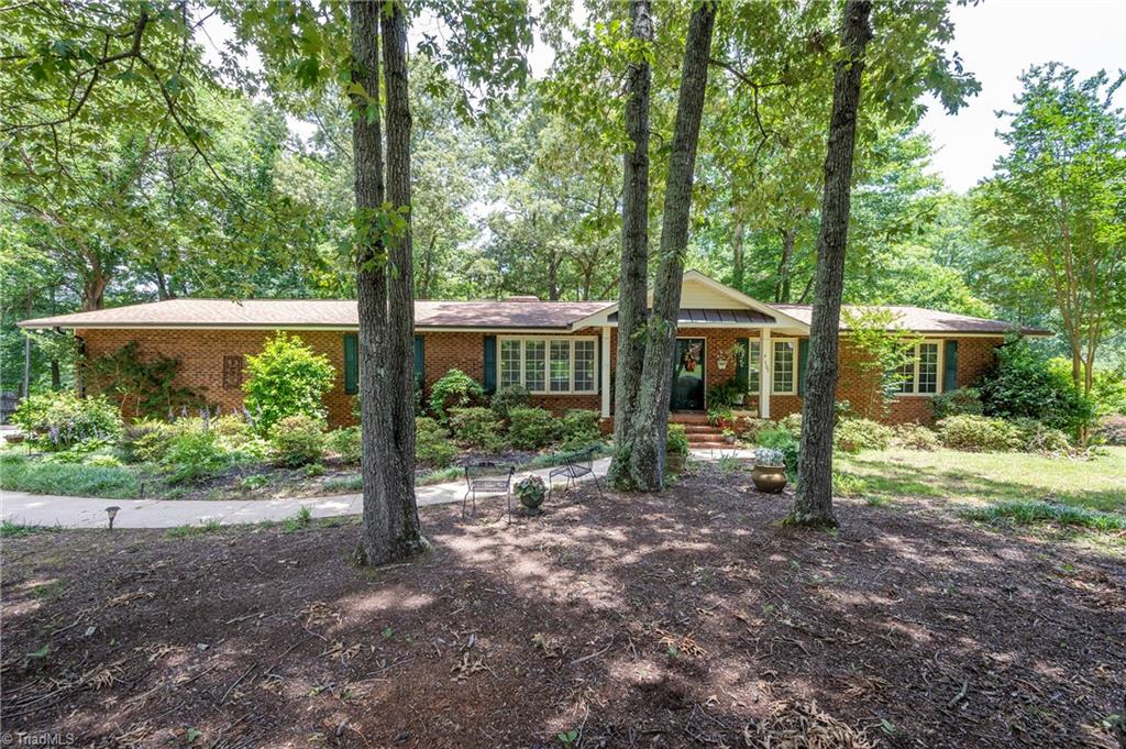 4707 Edinborough Rd, Greensboro, NC 27406 MLS 1032050 Coldwell Banker