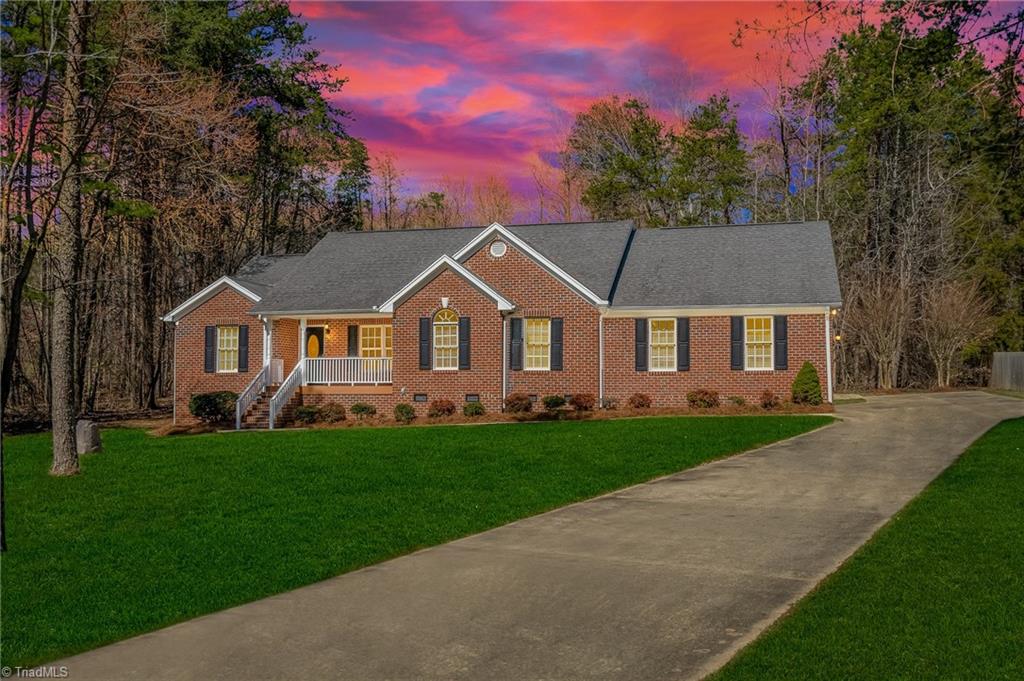 5681 Friendship Glen Dr, Browns Summit, NC 27214 MLS 1061370