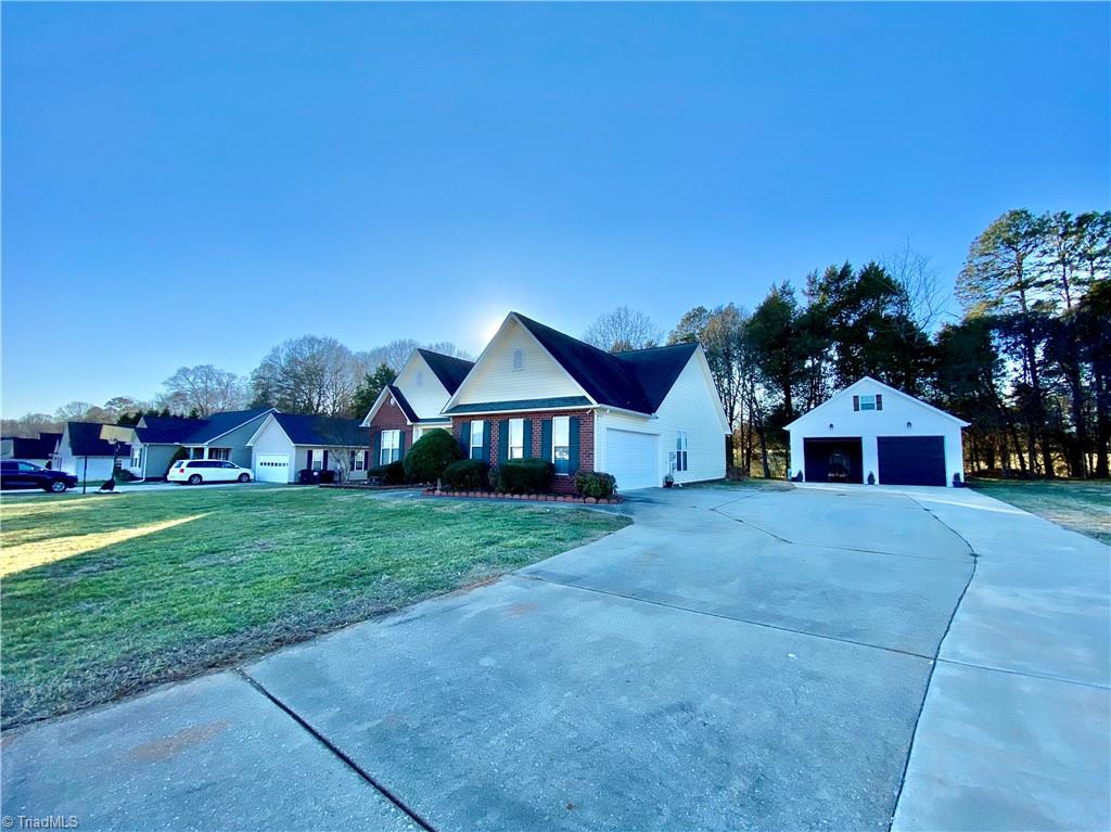 1140 Landsdown Drive, Salisbury, NC 28147 MLS 1092809 Coldwell Banker