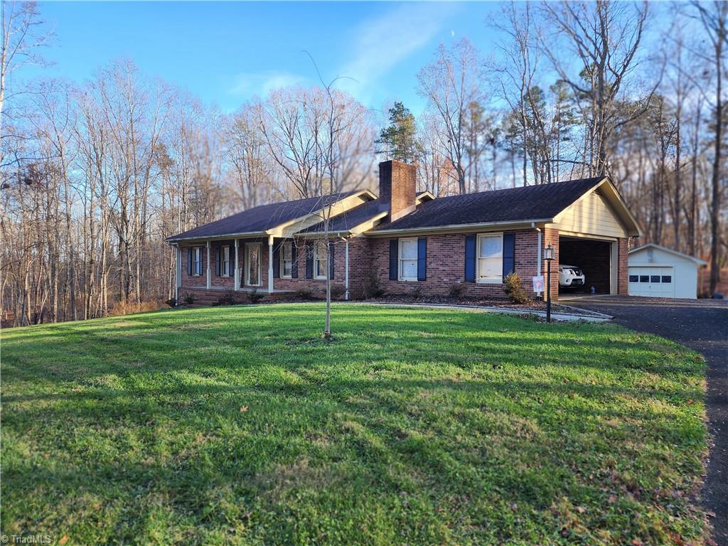 373 Buena Vista Dr, Pilot Mountain, NC 27041 MLS 1092924 Coldwell