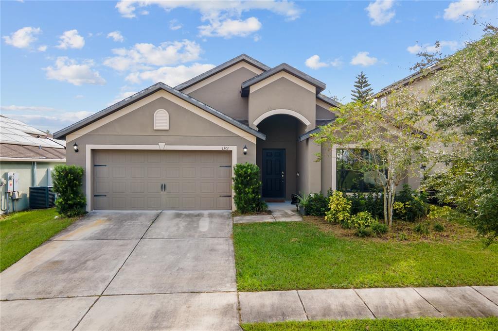 1301 Woodlark Dr, Haines City, FL 33844 MLS S5092673 Coldwell Banker