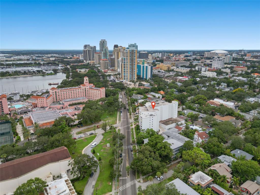 700 Beach Dr NE 403, Saint Petersburg, FL 33701 MLS U8202921