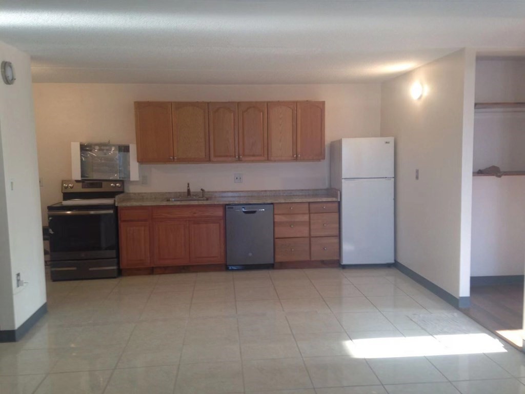 37 Skyline Dr 11, Braintree, MA 02184 MLS 73012008 Coldwell Banker