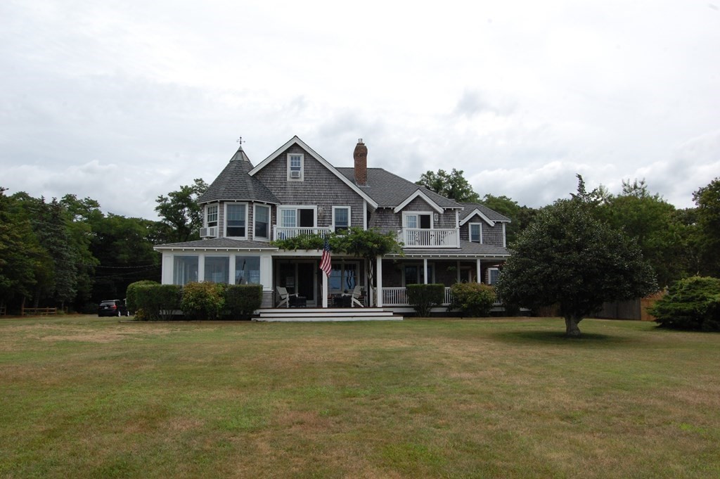 4 Troy St, Oak Bluffs, MA 02557 MLS 73031479 Coldwell Banker