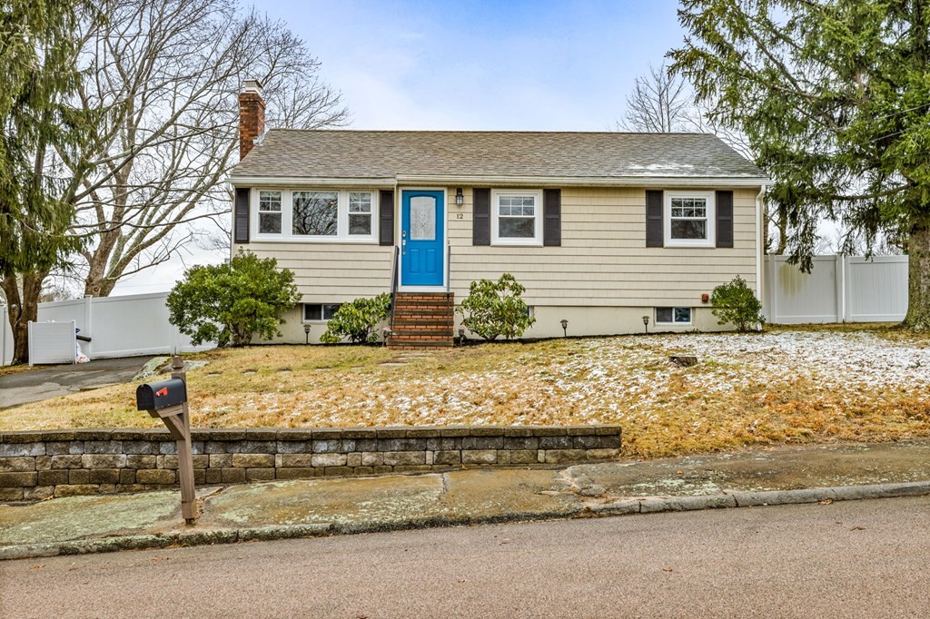 12 Worcester Pl, Holbrook, MA 02343 MLS 73073569 Coldwell Banker