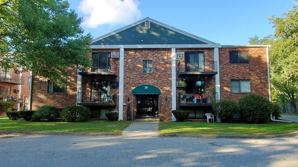 26 Hunters Gln 10, Marshfield, MA 02050 MLS 73081663 Coldwell Banker