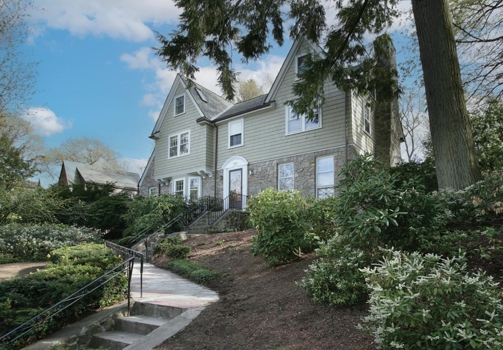 384 Newton St, Brookline, MA 02467 MLS 73088619 Coldwell Banker