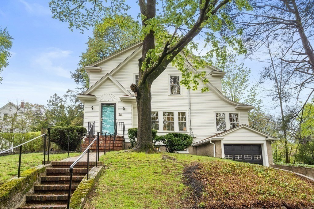 9 Oakwood Rd, Newton, MA 02466 MLS 73106821 Coldwell Banker