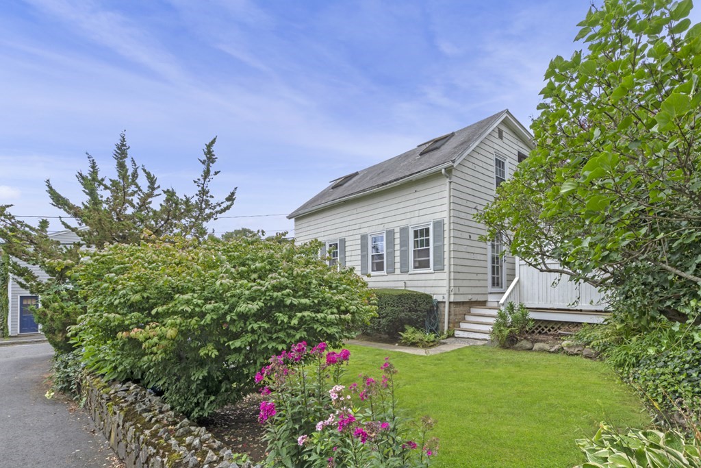 7 Cottage St, Marblehead, MA 01945 MLS 73159875 Coldwell Banker