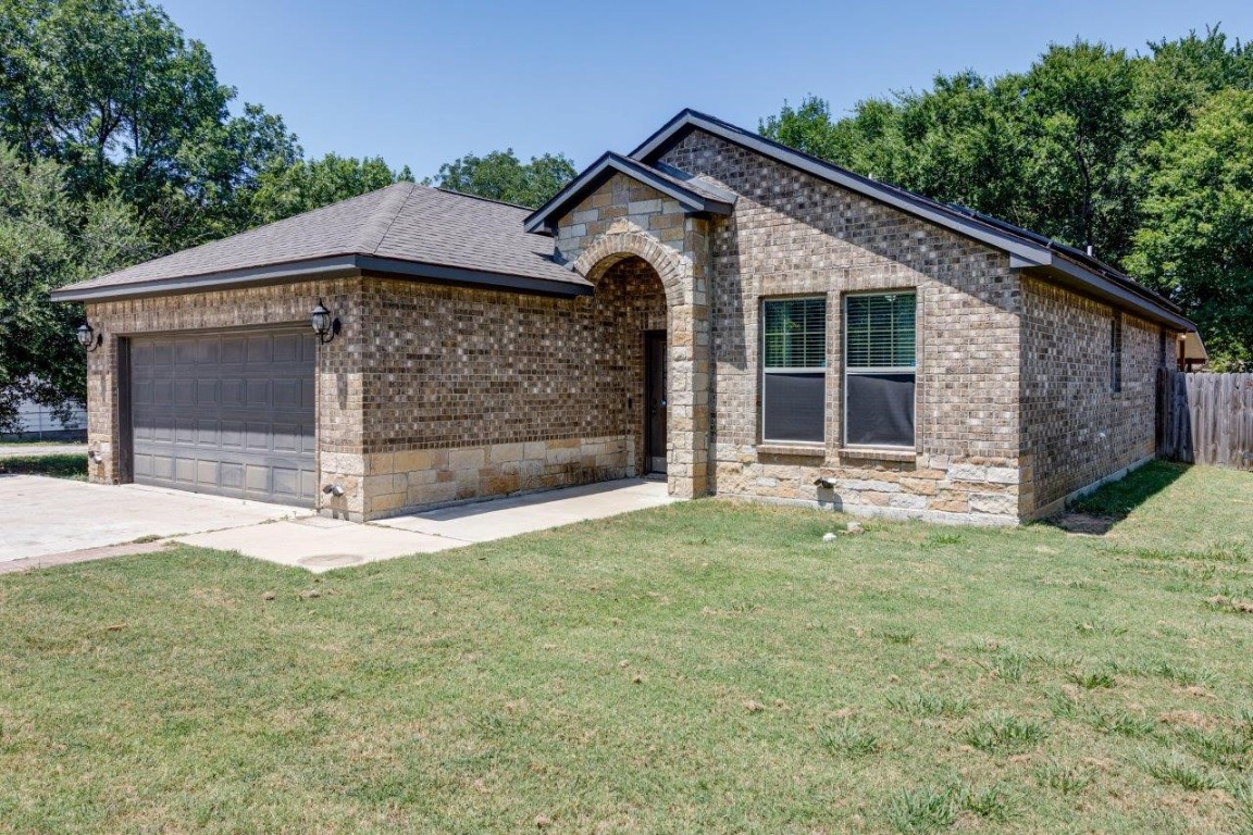 305 S Kaufman St, Seagoville, TX 75159 MLS 20391935 Coldwell Banker