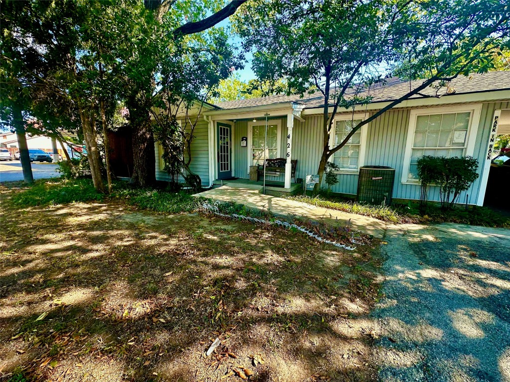 426 W Pioneer Dr, Irving, TX 75061 MLS 20416323 Coldwell Banker