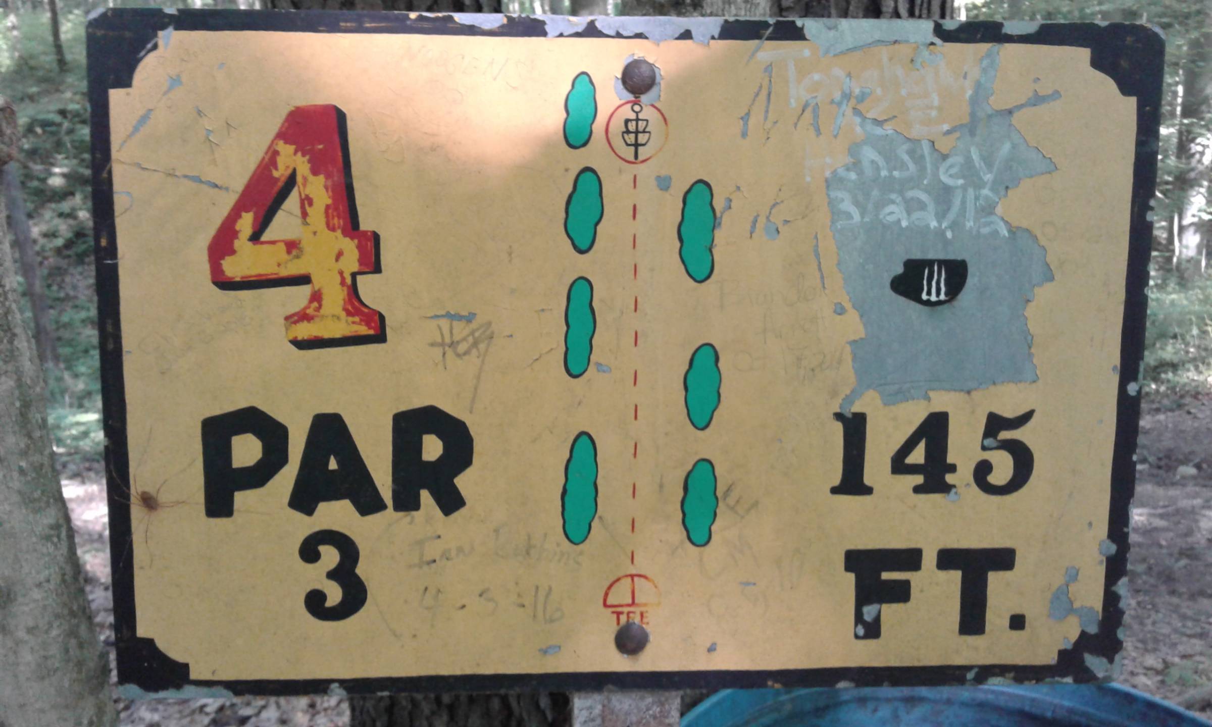 Hole 4 • Honeybear Hollow Campgrounds (Peru, IN) Disc