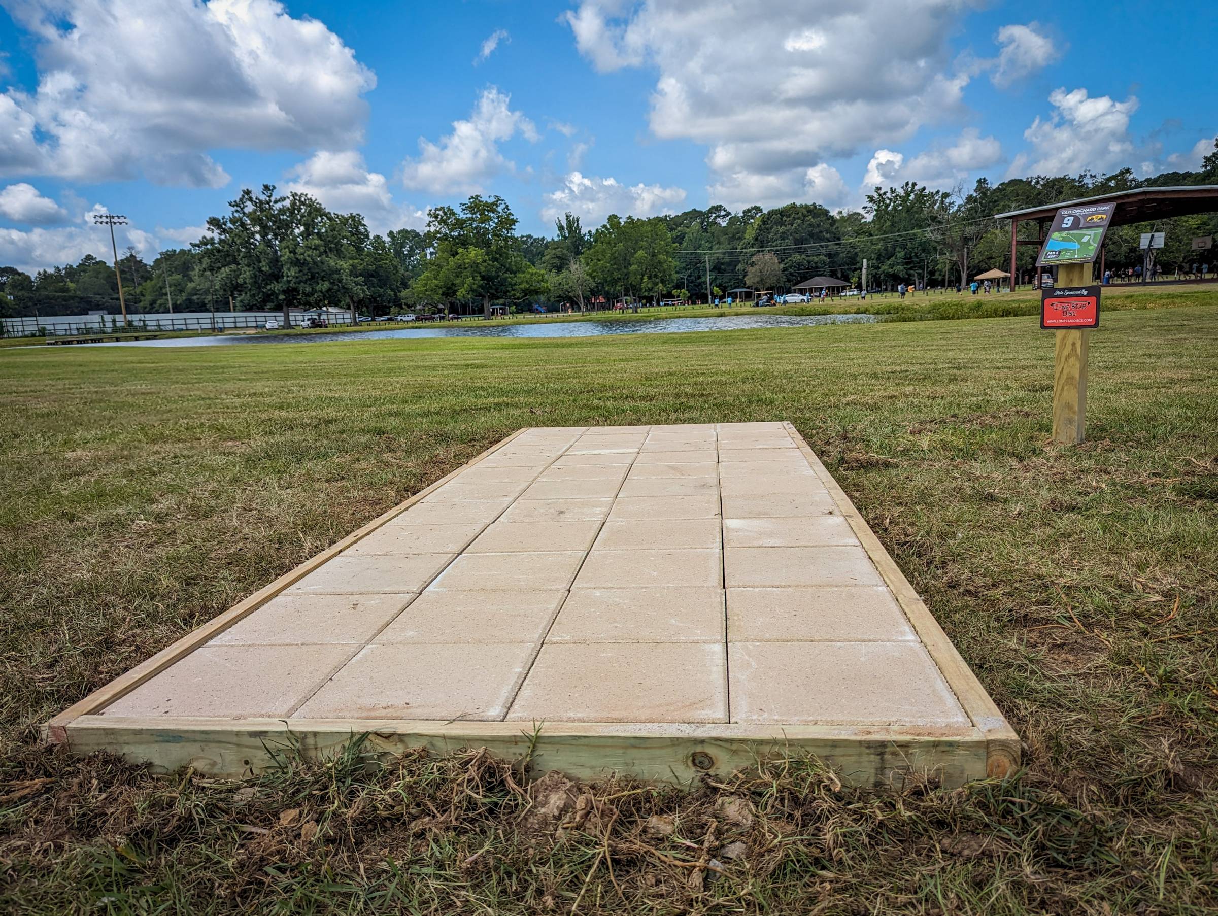 Hole 9 • Old Orchard Park (Diboll, TX) Disc Golf Courses Disc Golf