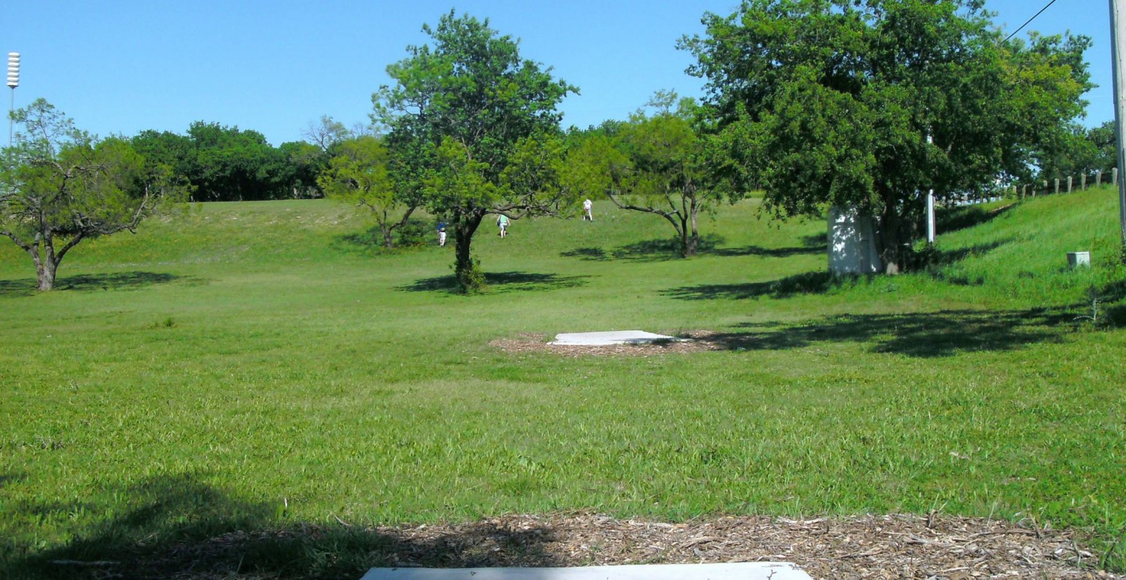 Hole 2 • Bicentennial DGC (Crowley, TX) Disc Golf Courses Disc Golf