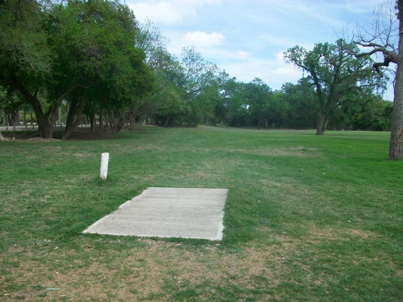 Hole 10 • Riverside Park (Victoria, TX) Disc Golf Courses Disc Golf