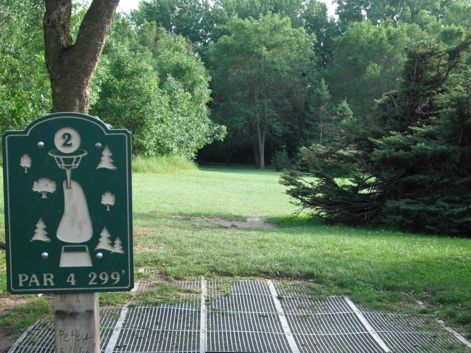 Hole 2 • Apple Creek / Plamann (Appleton, WI) Disc Golf Courses