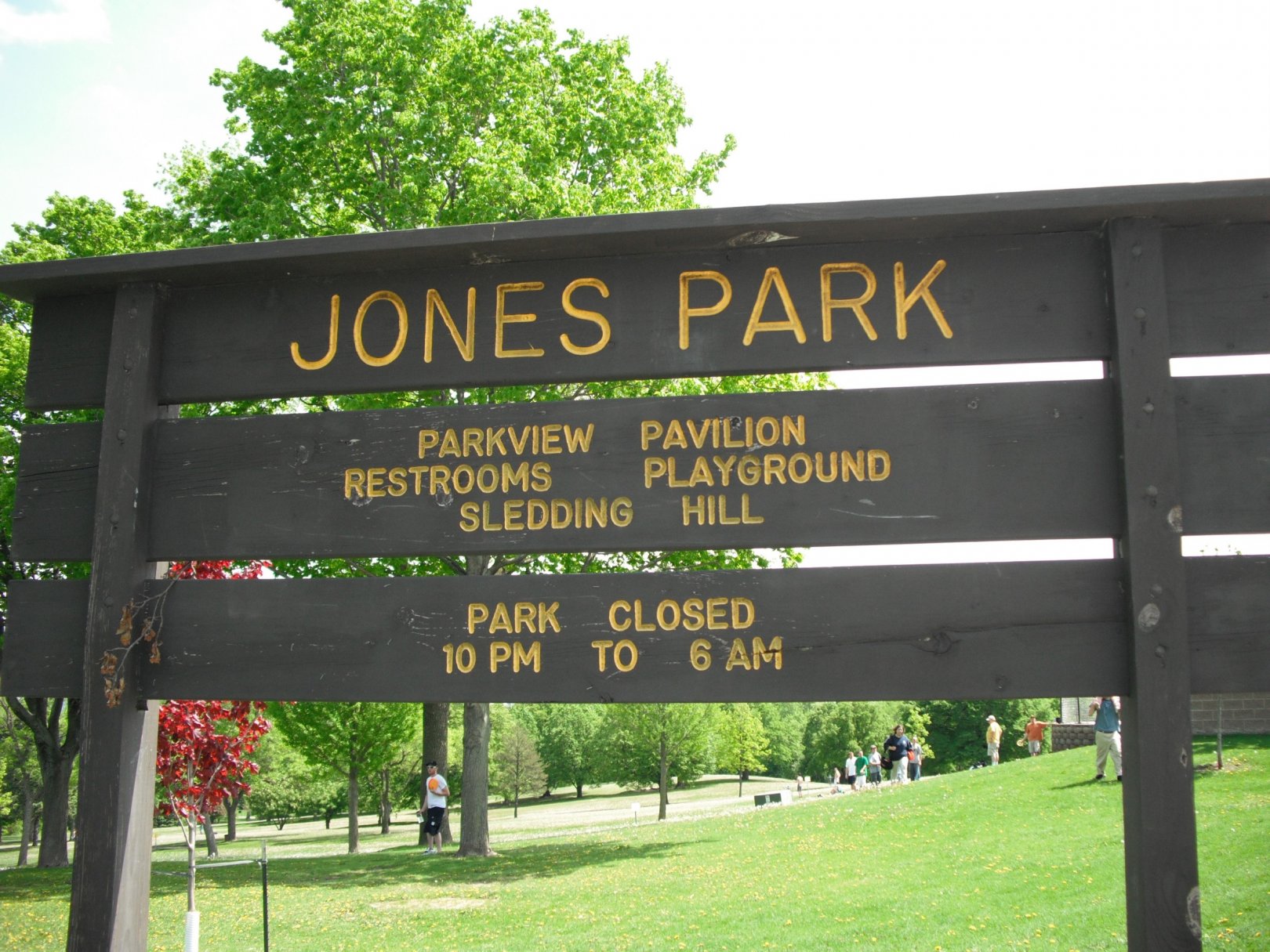 Hole 1 • Jones Park (Cedar Rapids, IA) Disc Golf Courses Disc Golf Scene