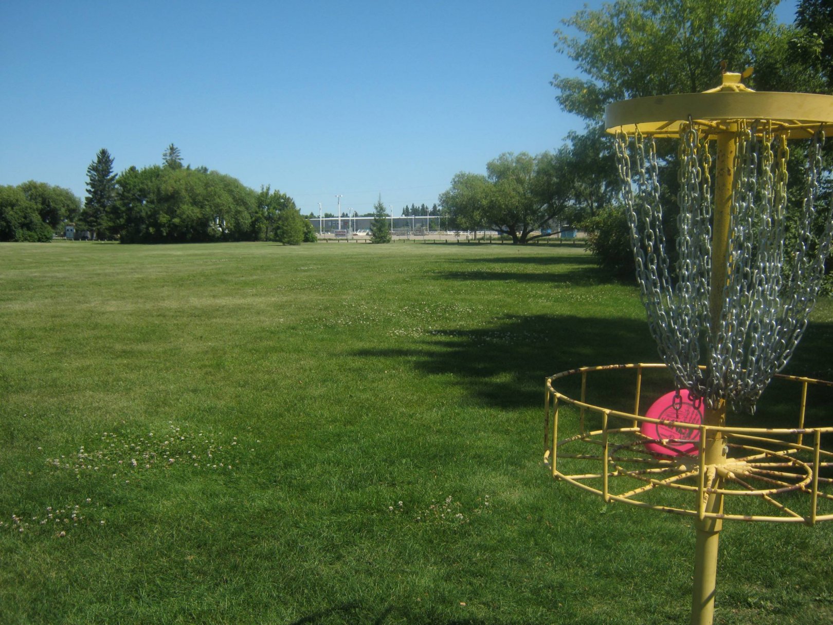 Hole 8 • Diefenbaker Park (Saskatoon, SK) Disc Golf Courses Disc Golf Scene