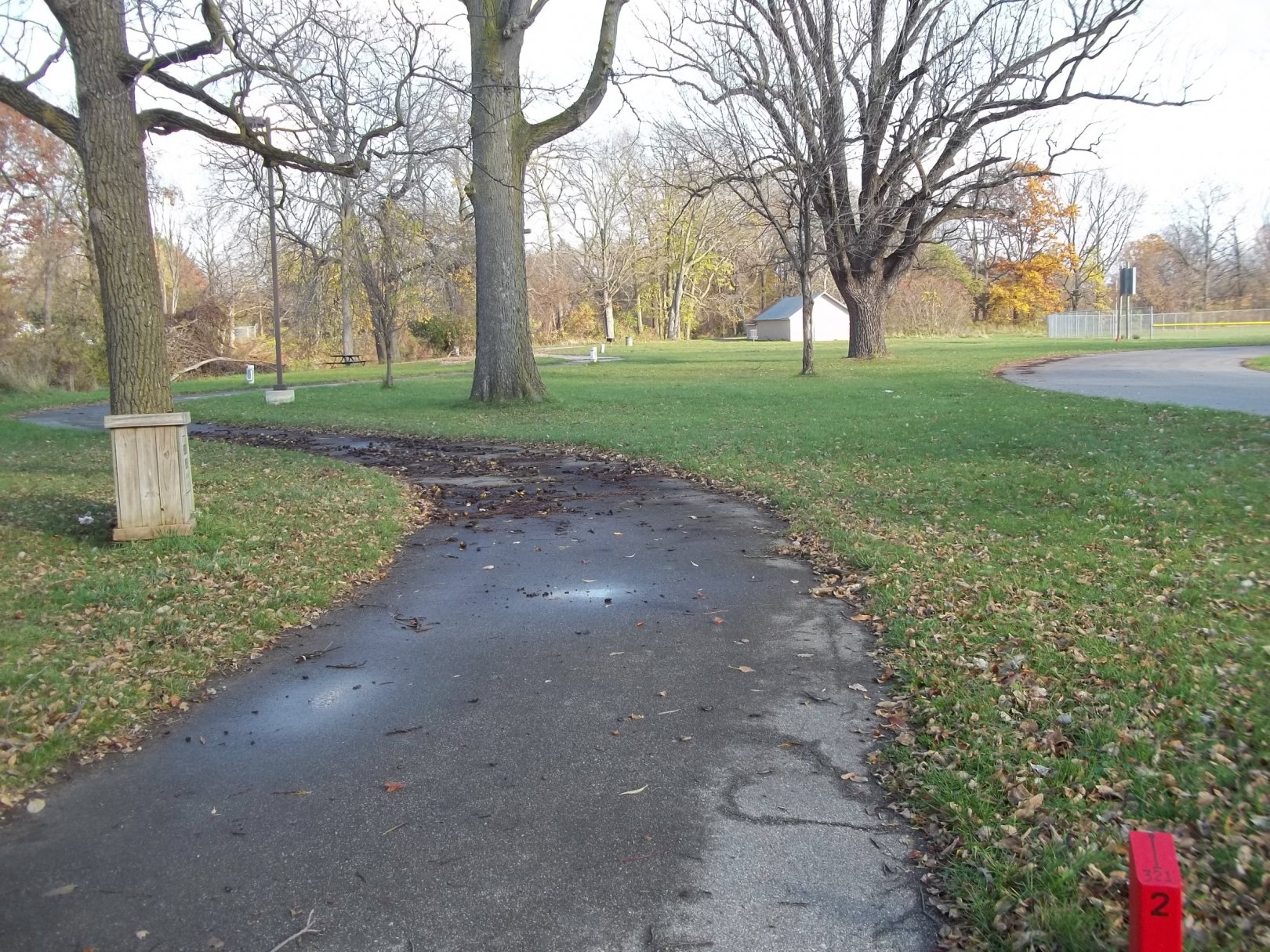 Hole 2 • McCurdy Park (Corunna, MI) Disc Golf Courses Disc Golf Scene