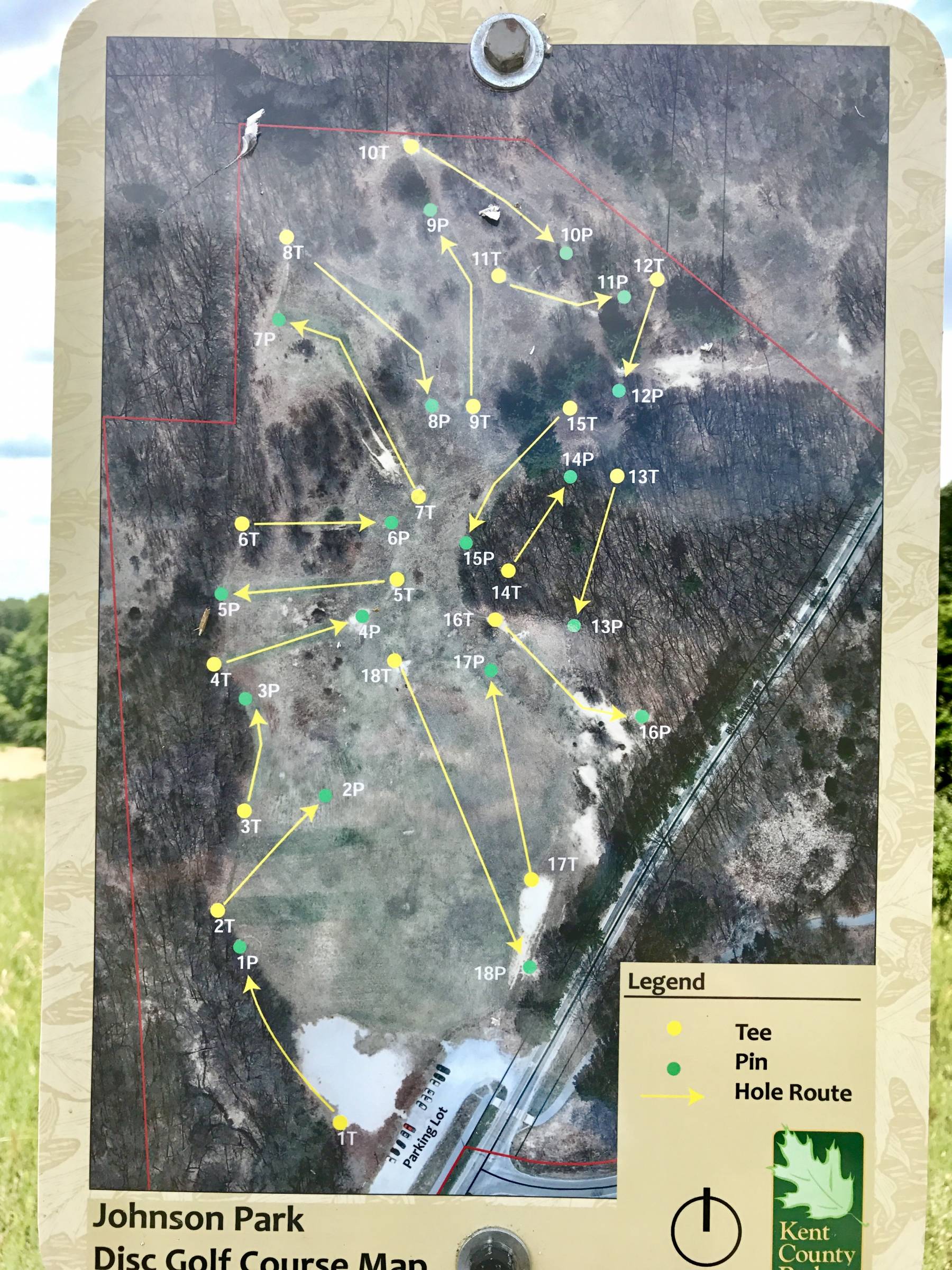 Hole 1 • Johnson Park (Wyoming, MI) Disc Golf Courses Disc Golf Scene