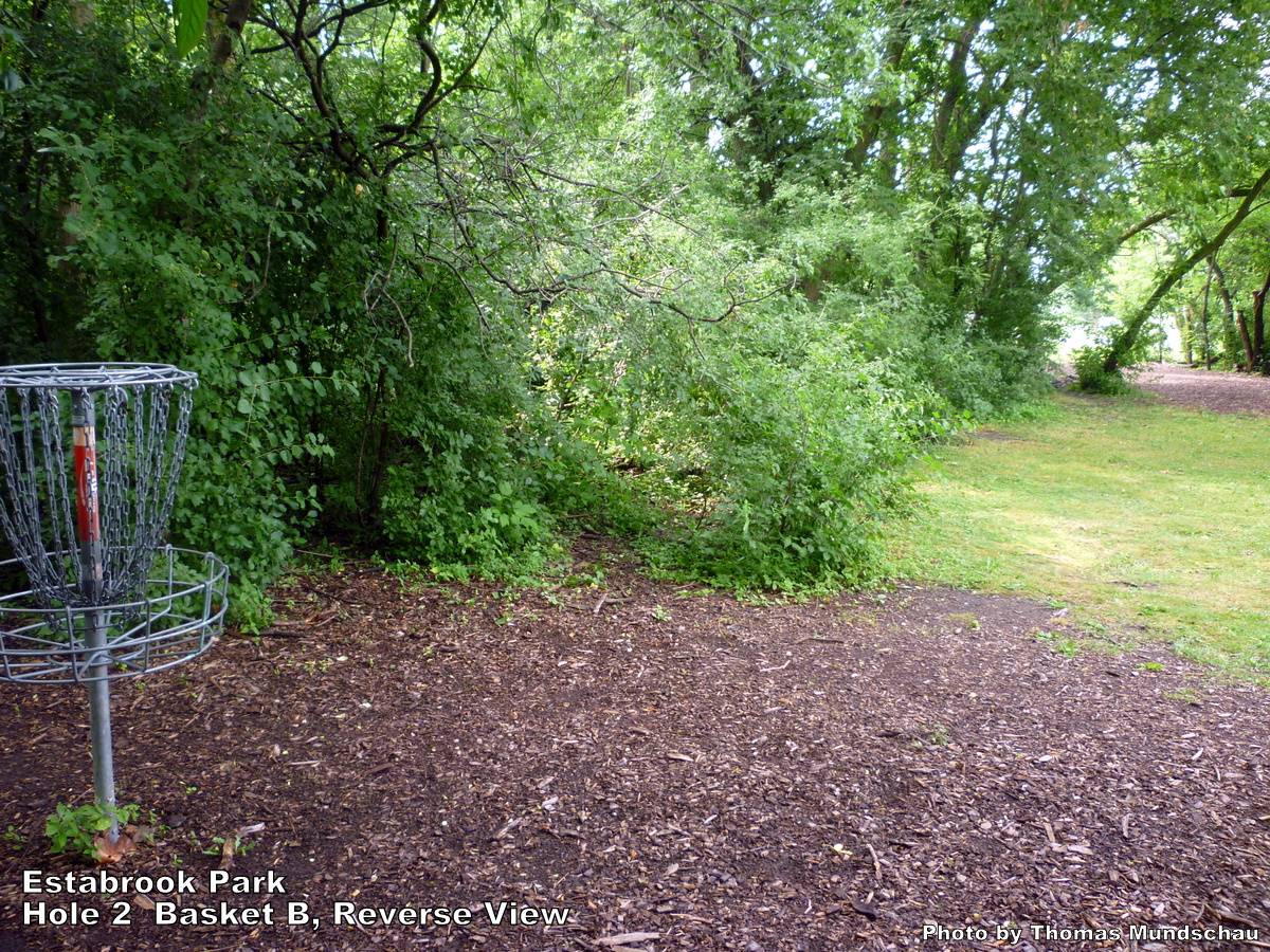 Hole 2 • Estabrook Park (Milwaukee, WI) Disc Golf Courses Disc Golf