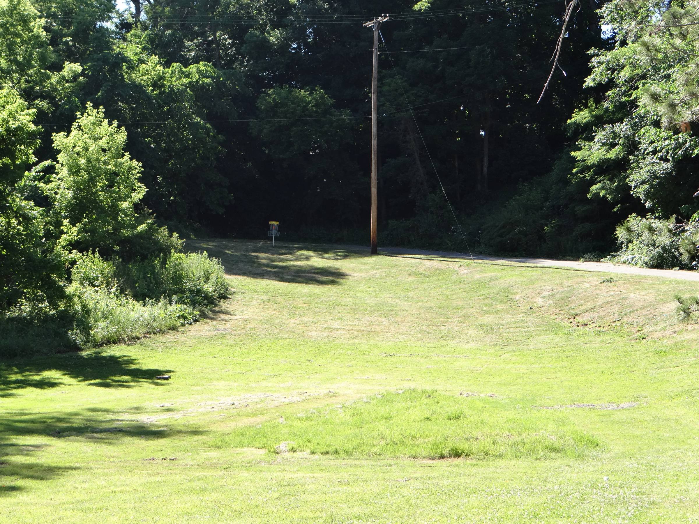 Hole 6 • Painesville Recreation Park (Painesville, OH) Disc Golf