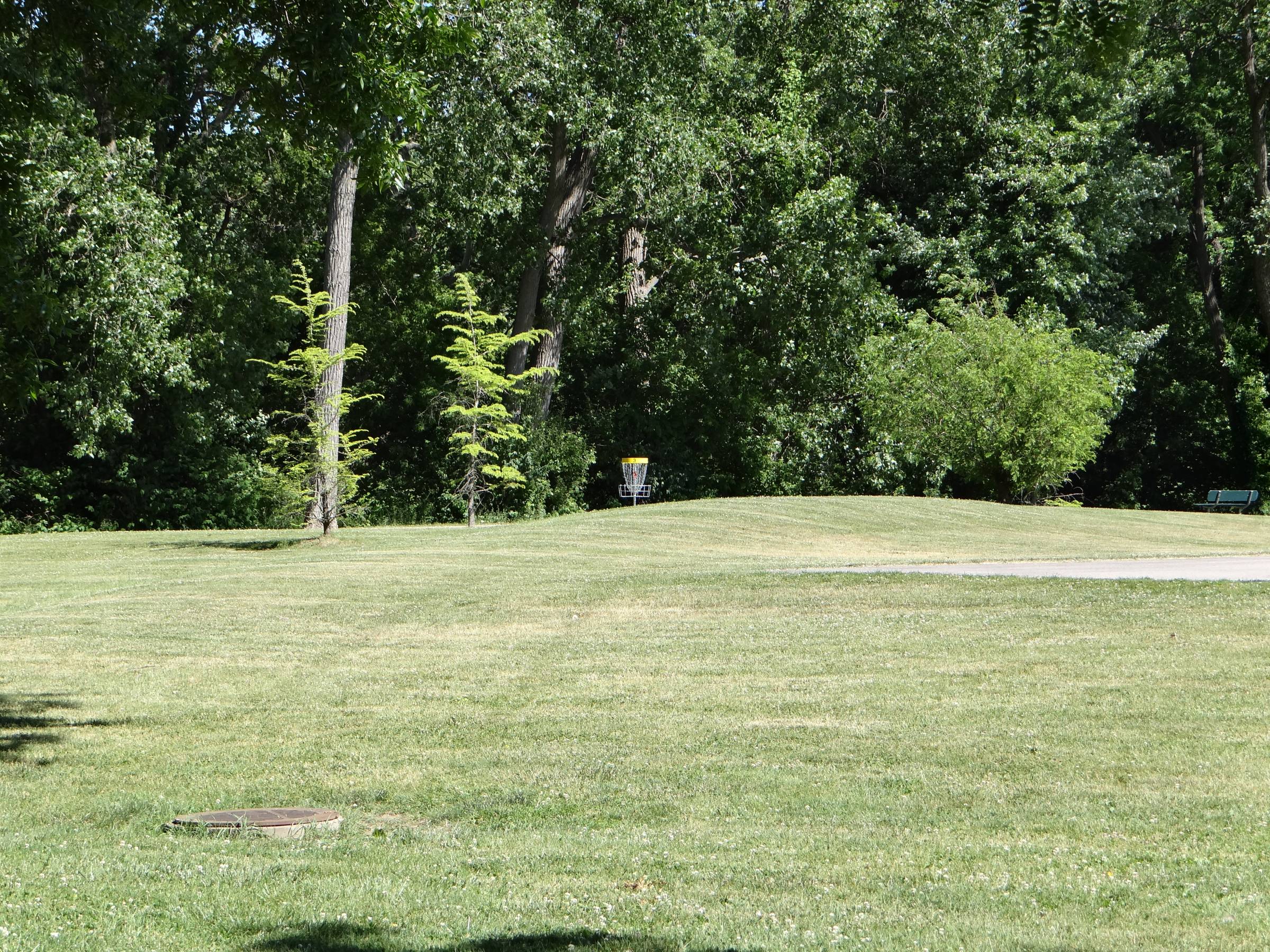 Hole 3 • Painesville Recreation Park (Painesville, OH) Disc Golf