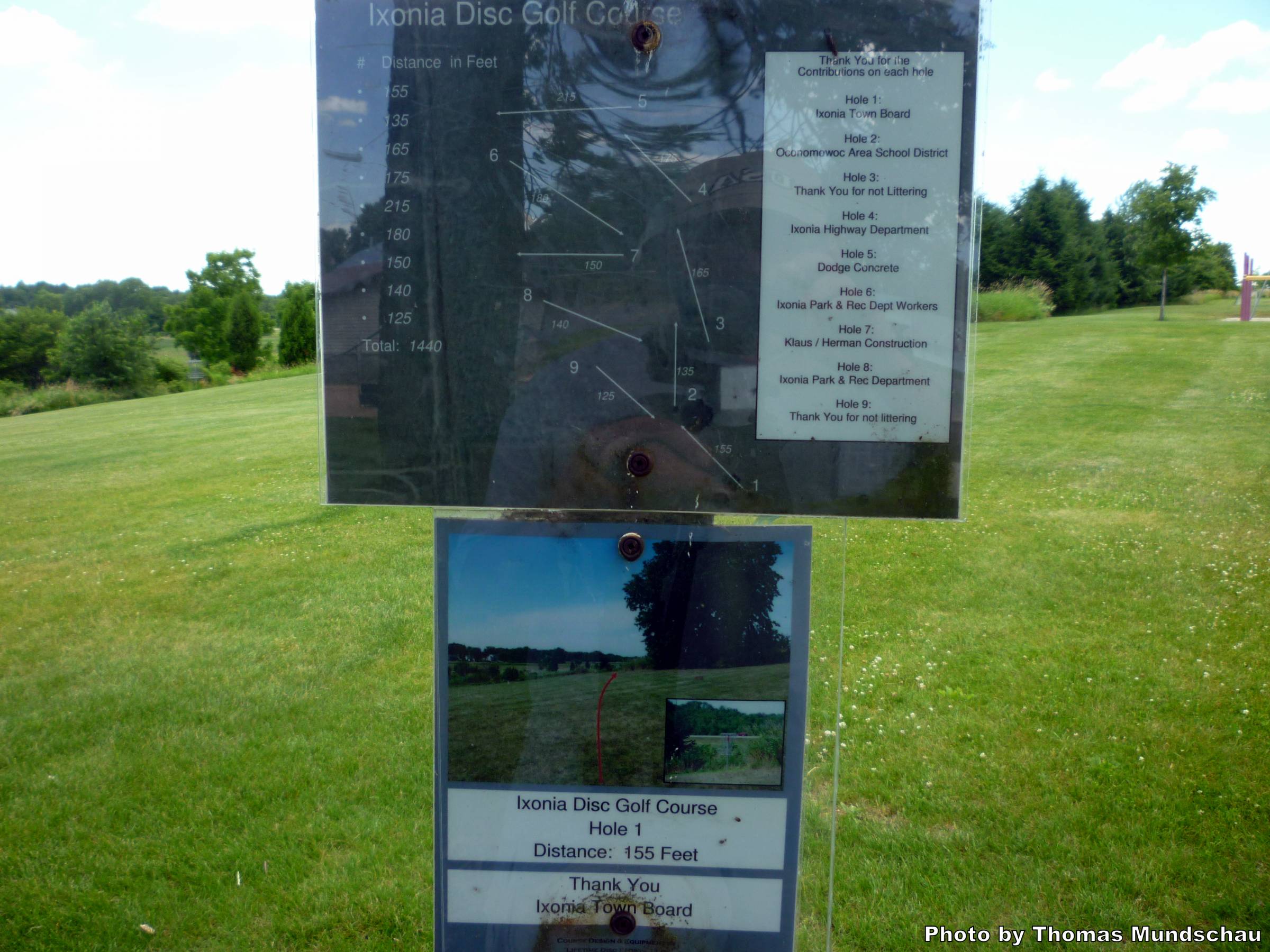 Hole 1 • Ixonia Fireman's Park (Ixonia, WI) Disc Golf Courses Disc