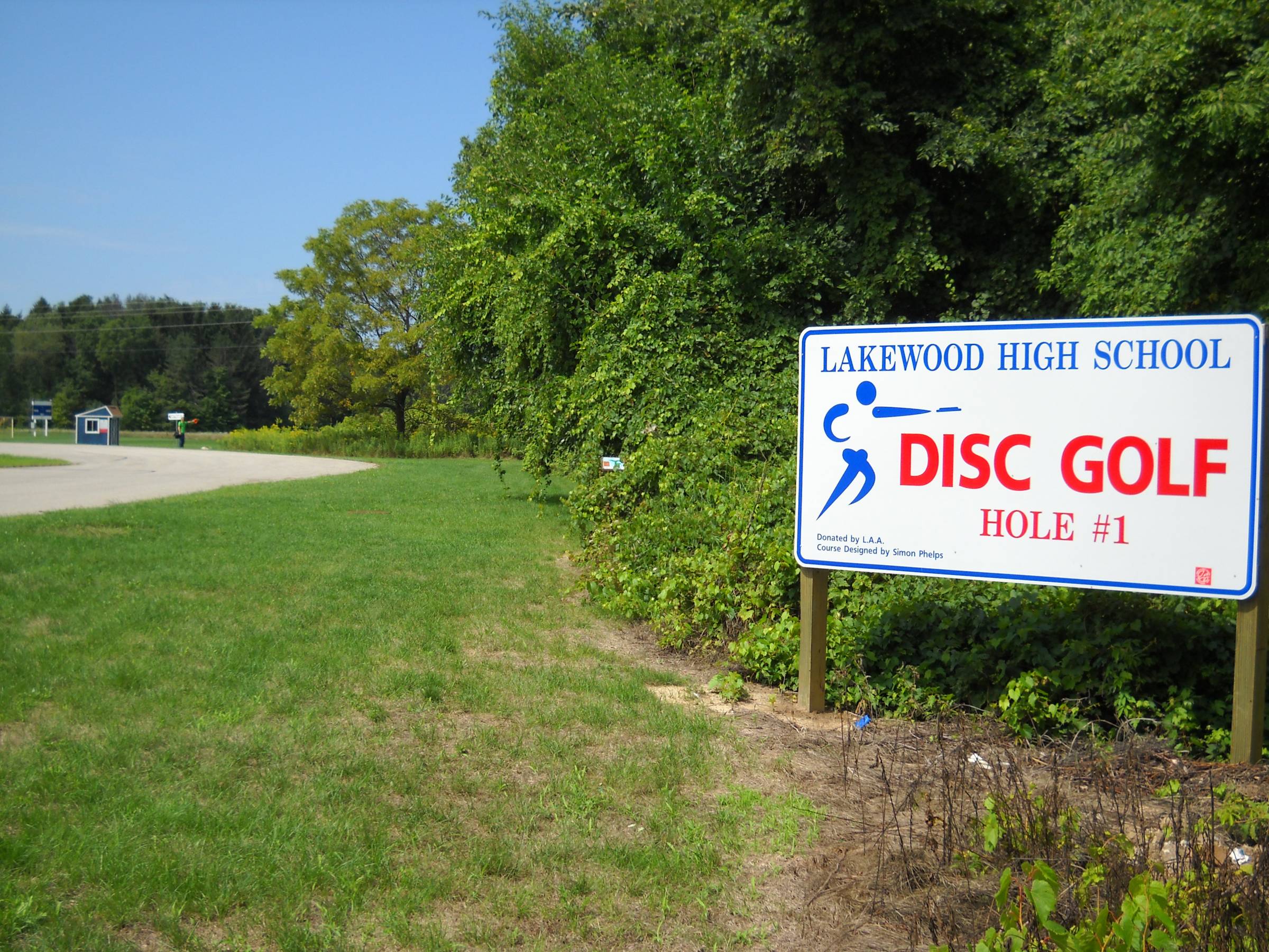 Hole 1 • Lakewood High School (Lake Odessa, MI) Disc Golf Courses