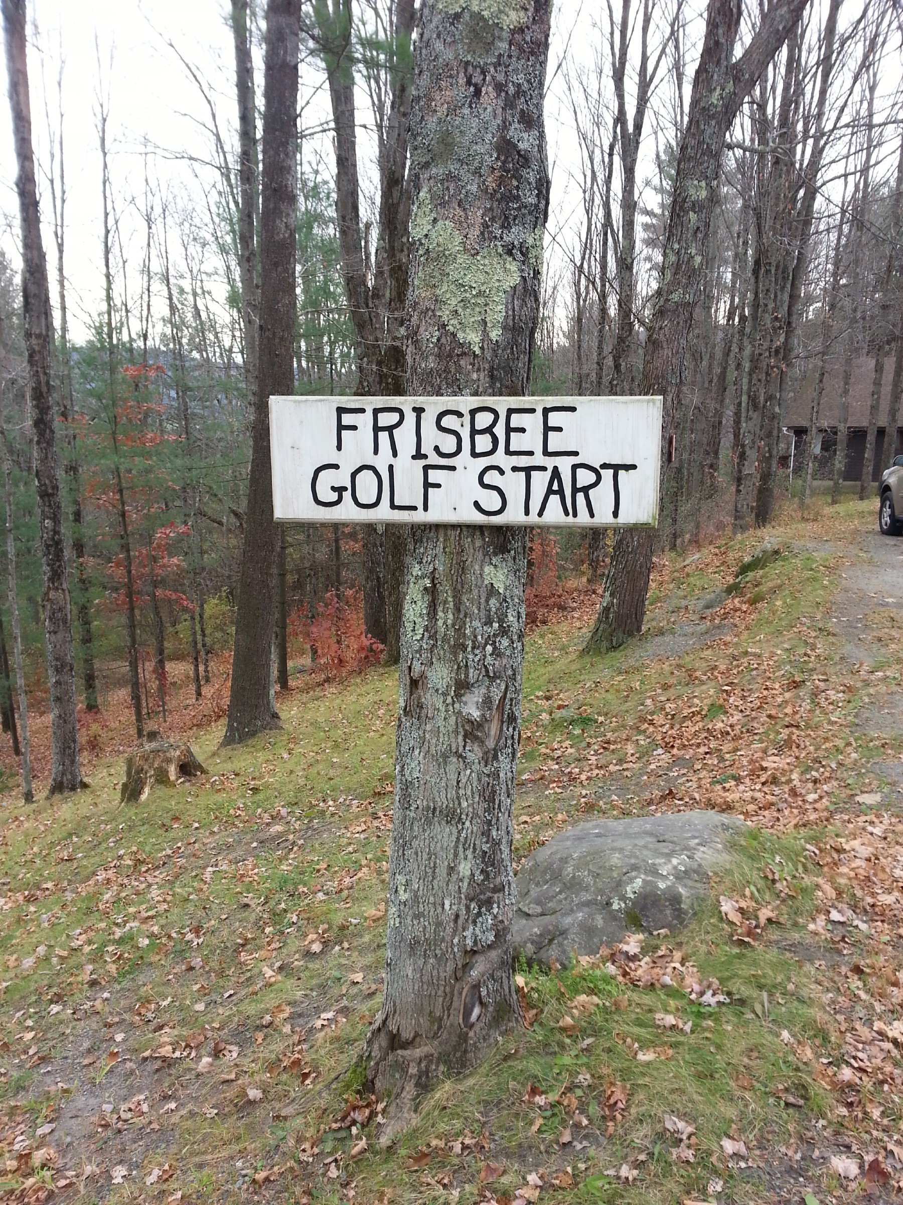 Hole 1 • Singing Hills (Plainfield, NH) Disc Golf Courses Disc Golf