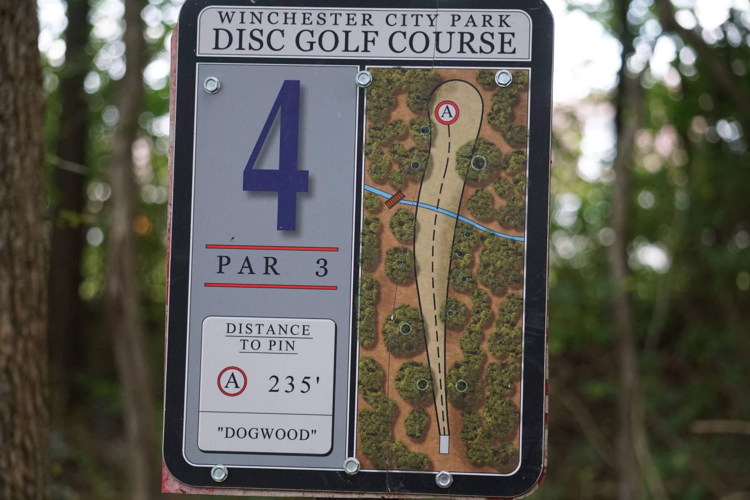 Hole 4 • Main course / Winchester City Park (Winchester, TN) Disc