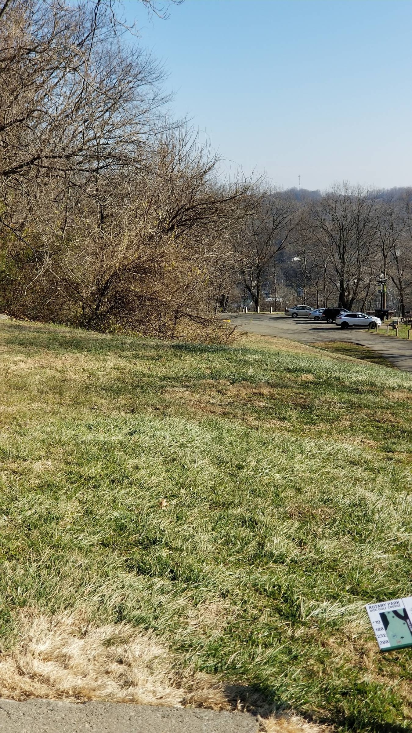 Hole 19 • Rotary Park (Huntington, WV) Disc Golf Courses Disc Golf