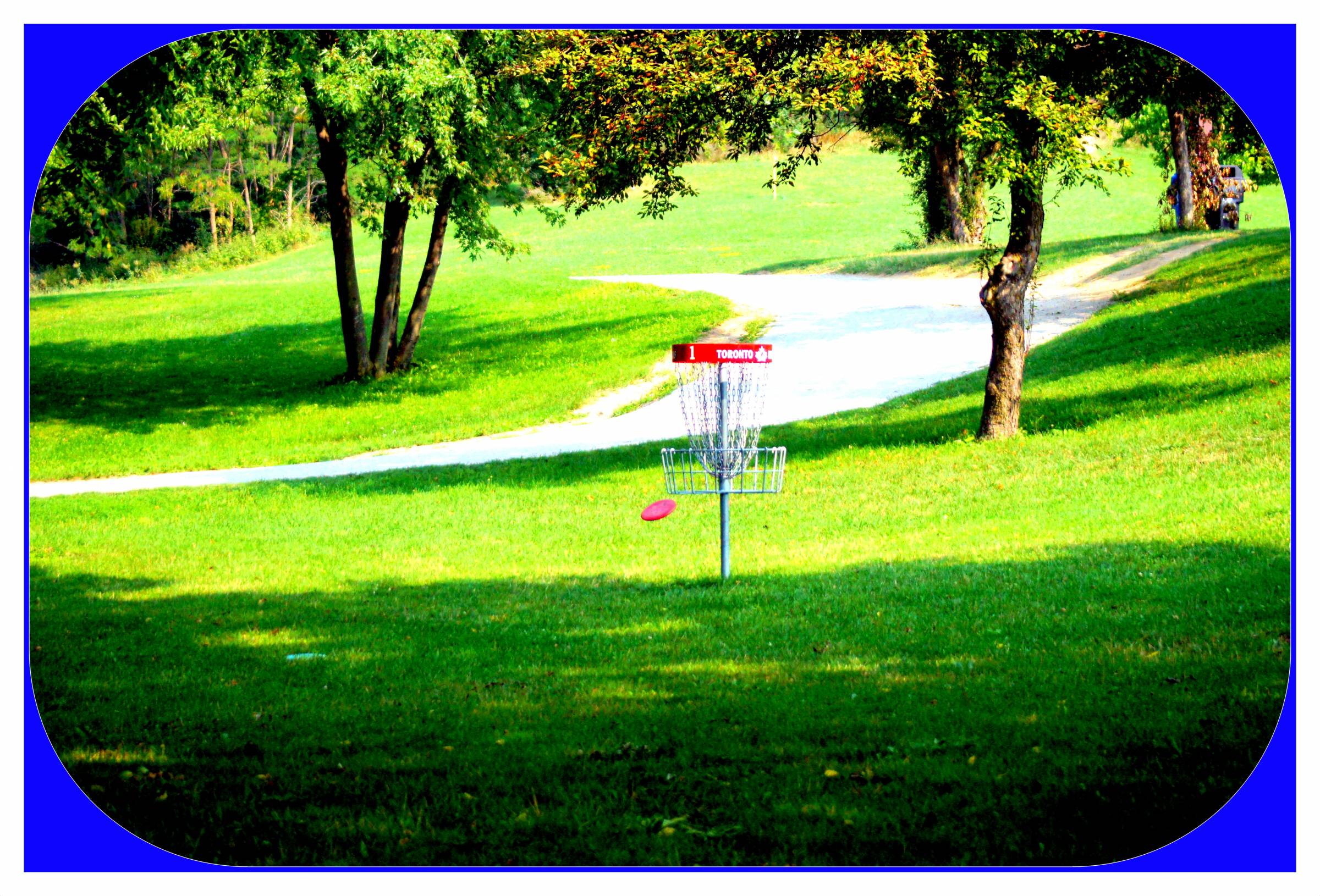 Hole 1 • Ontario Course / Centennial Park (Etobicoke, ON) Disc Golf