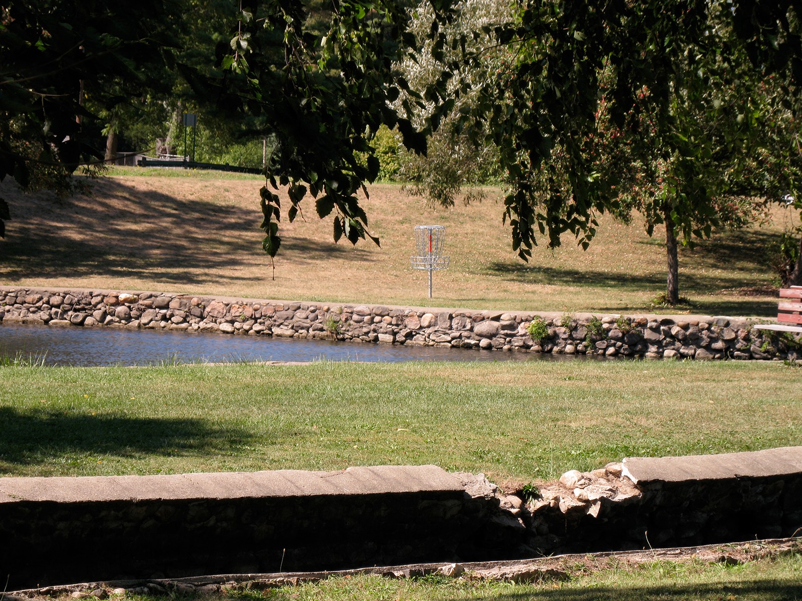 Hole 10 • Victory Park (Albion, MI) Disc Golf Courses Disc Golf Scene