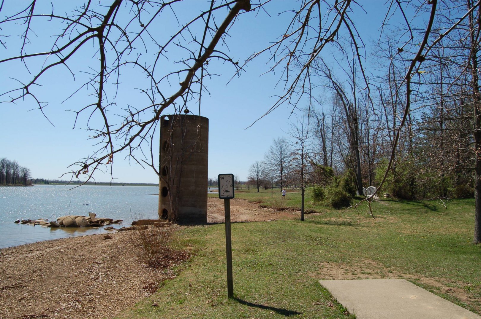 Hole 14 • Freeman Lake Park (Elizabethtown, KY) Disc Golf Courses