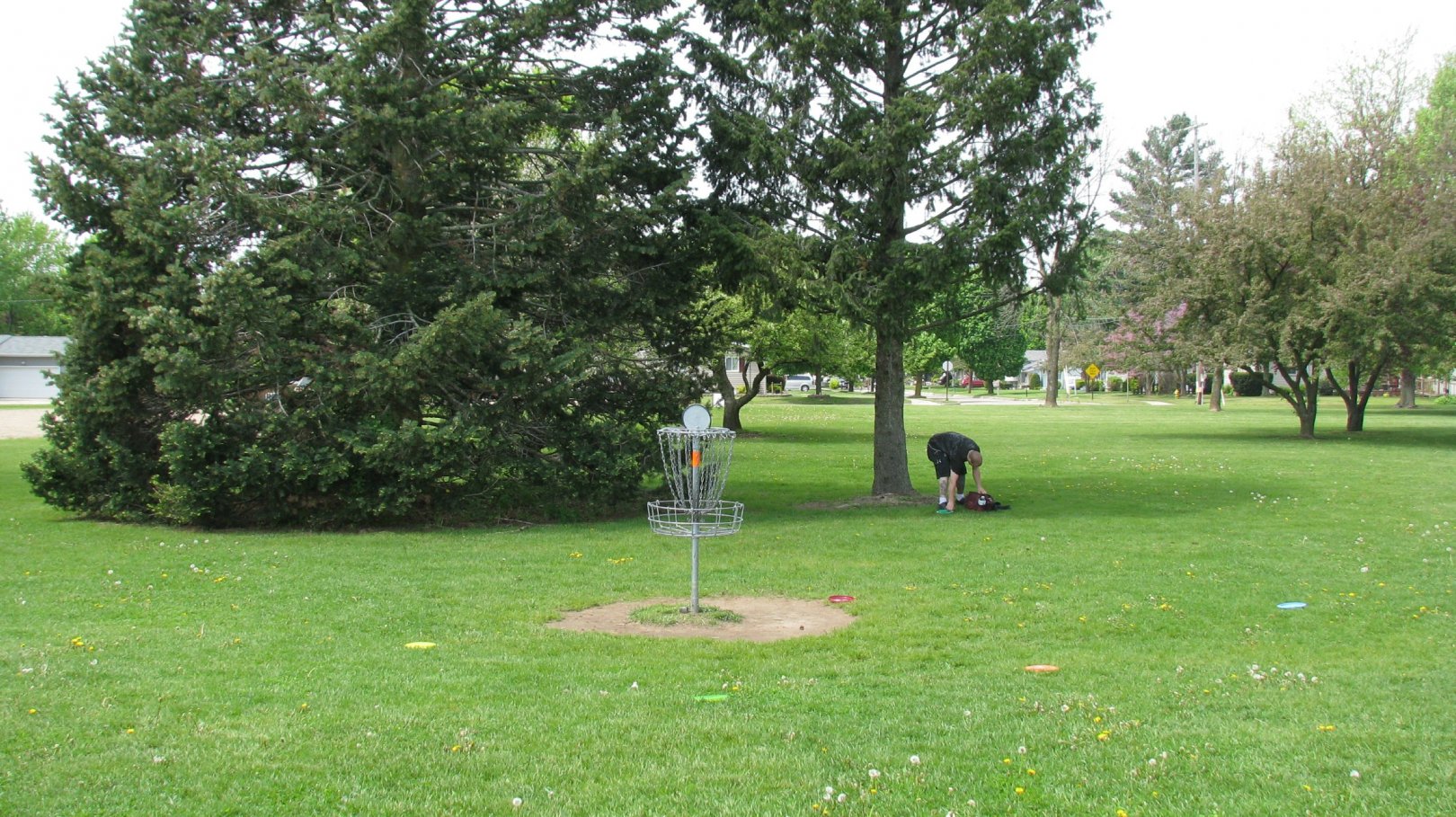 Hole 3 • Lincoln Park (Charlotte, MI) Disc Golf Courses Disc Golf Scene