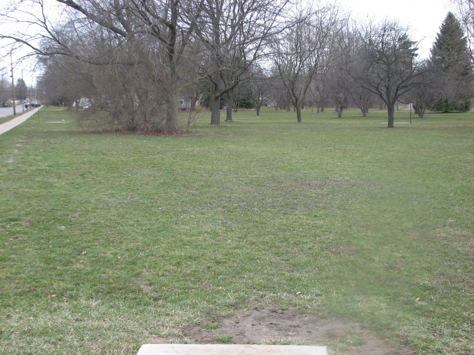 Hole 5 • Lincoln Park (Charlotte, MI) Disc Golf Courses Disc Golf Scene
