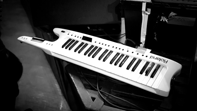 KitMonsters – Roland AX-7. The music makers’ guide to making music.